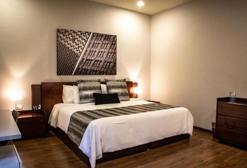 هتل Es Antigua Santa Lucia Mty