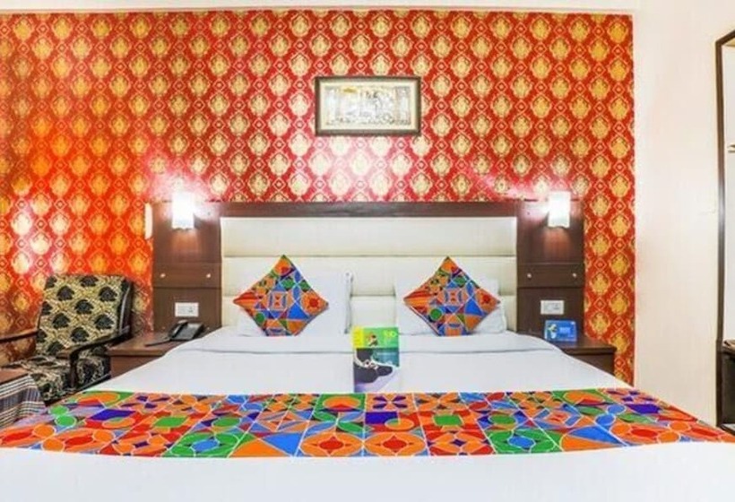Fabhotel Pramila Inn