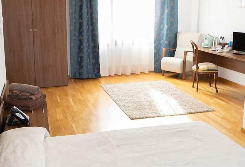 酒店 Palacio Barón De Andilla