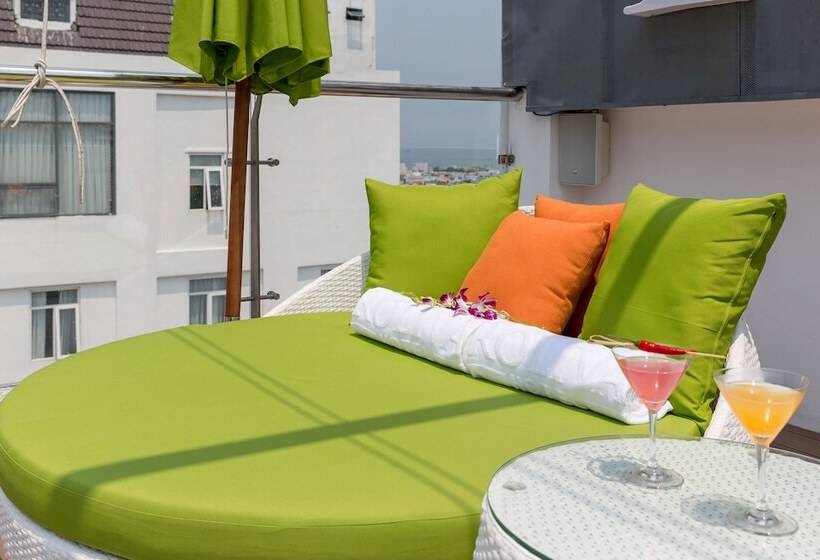 Roliva Hotel & Apartment Danang