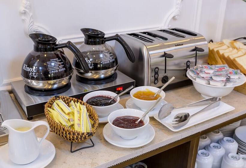 Roliva Hotel & Apartment Danang