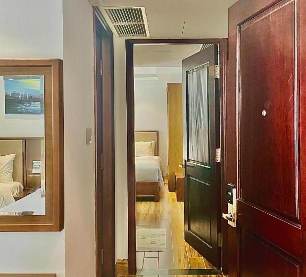 Roliva Hotel & Apartment Danang