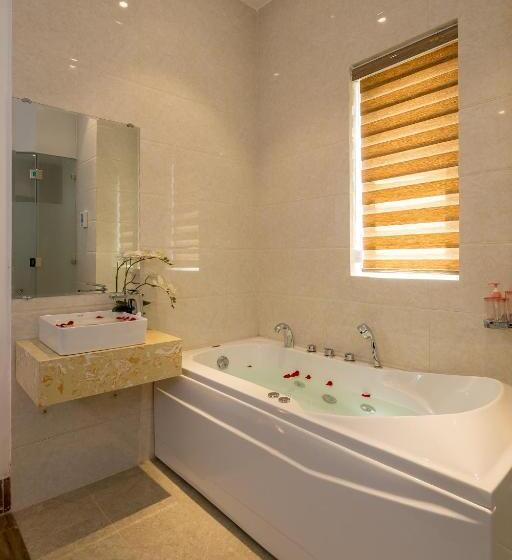 Roliva Hotel & Apartment Danang