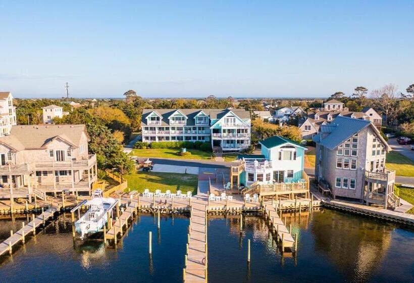 Отель The Ocracoke Harbor Inn