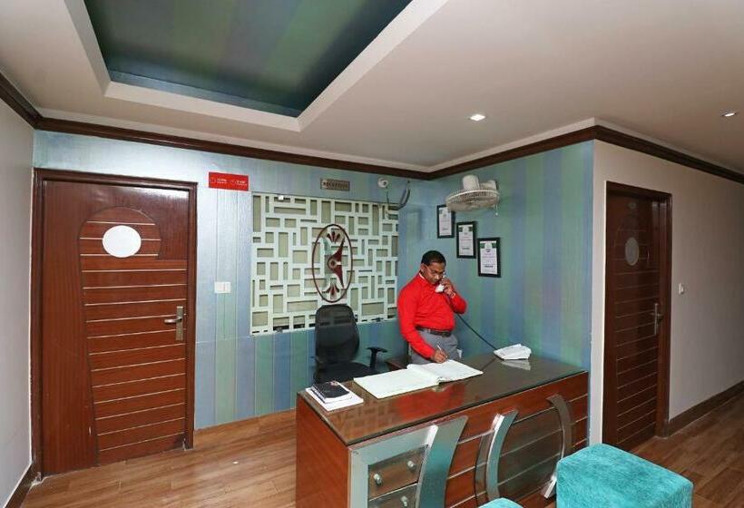 Oyo 30119 Hotel Kanishk