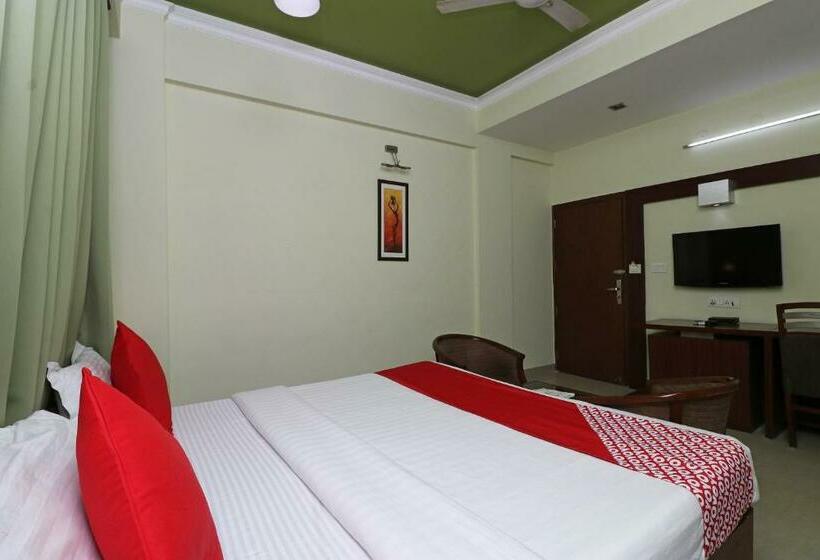 Oyo 30119 Hotel Kanishk