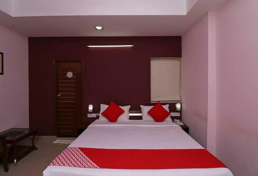 Oyo 30119 Hotel Kanishk
