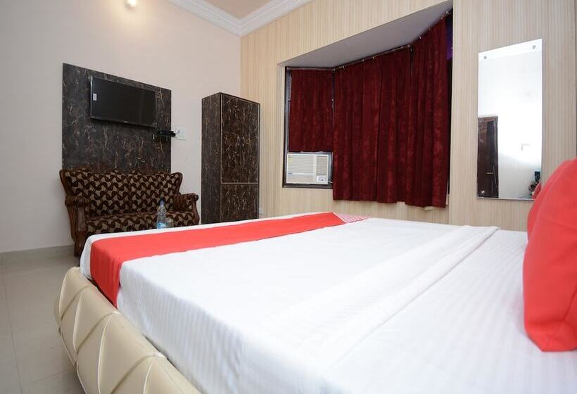 Oyo 30358 Hotel Asia Palace