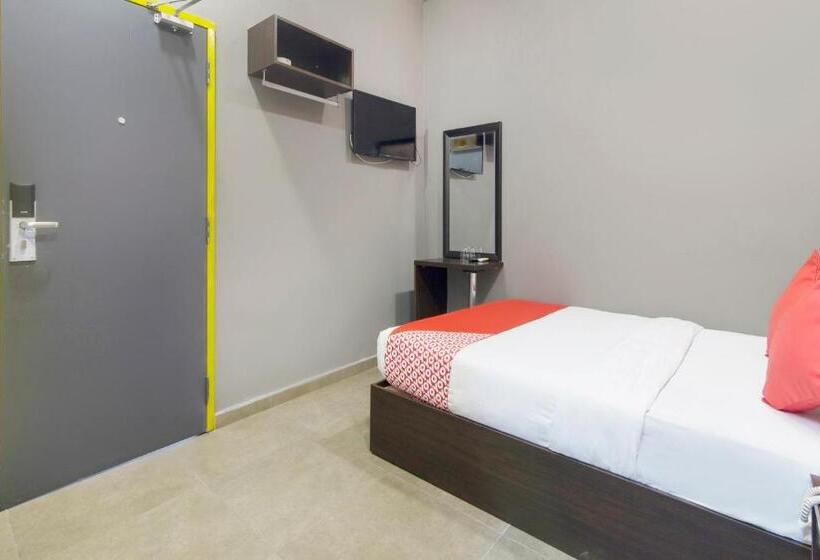 Oyo 876 Hotel Sanctuary