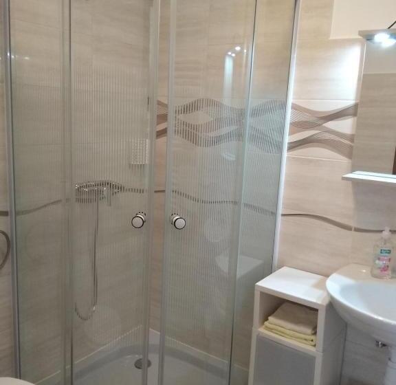 پانسیون Tulipán Apartmanház