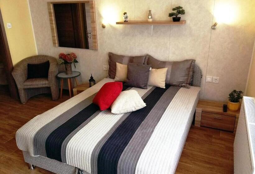 پانسیون Tulipán Apartmanház