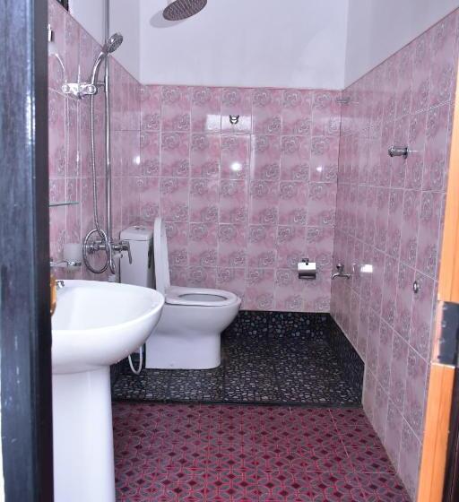 فندق صغير Lucky Star View Inn