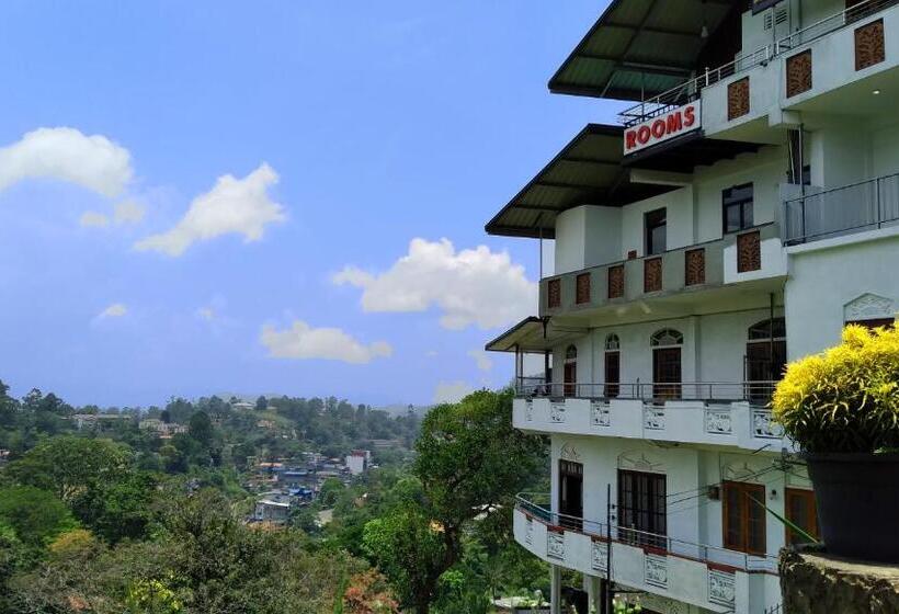 فندق صغير Lucky Star View Inn