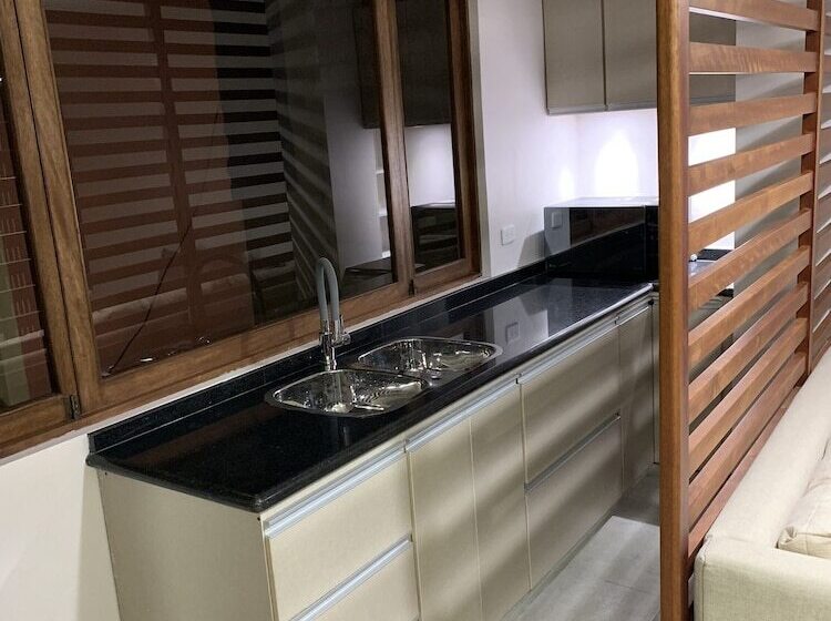 تختخواب و صبحانه Chaperon