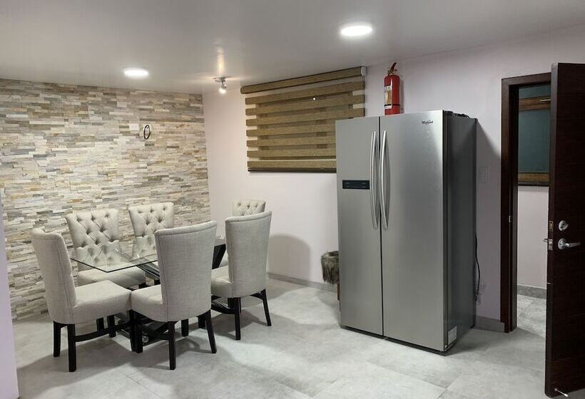 تختخواب و صبحانه Chaperon