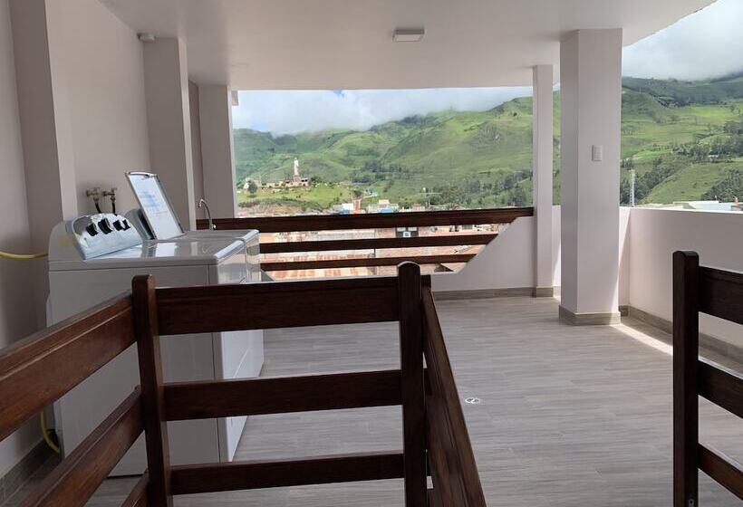 تختخواب و صبحانه Chaperon