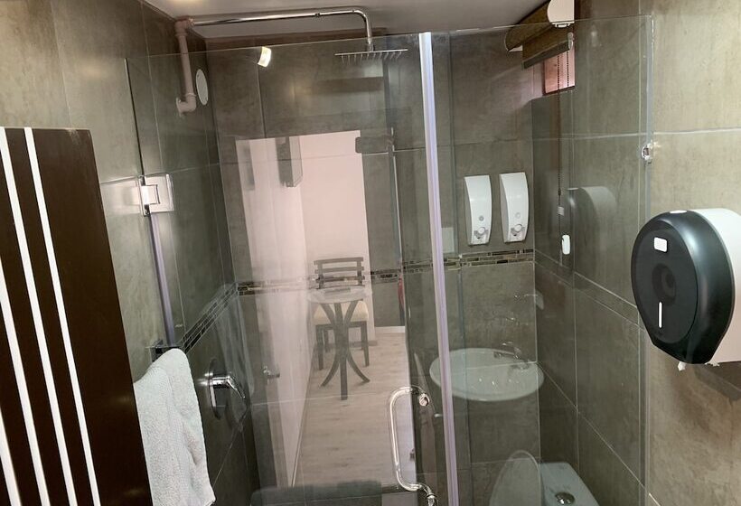 تختخواب و صبحانه Chaperon