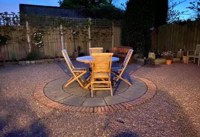 צימר High View Cottage