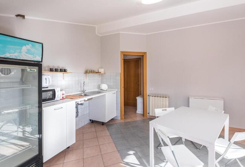 צימר Travelershome Morena Guesthouse