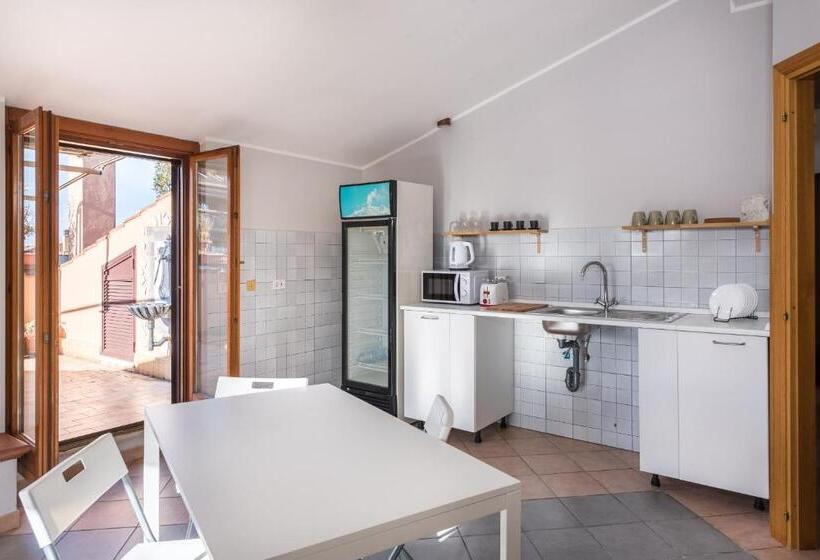 צימר Travelershome Morena Guesthouse