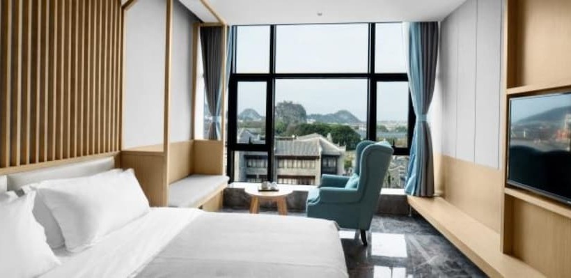 Guilin Gangshe Hotel East&west Alley