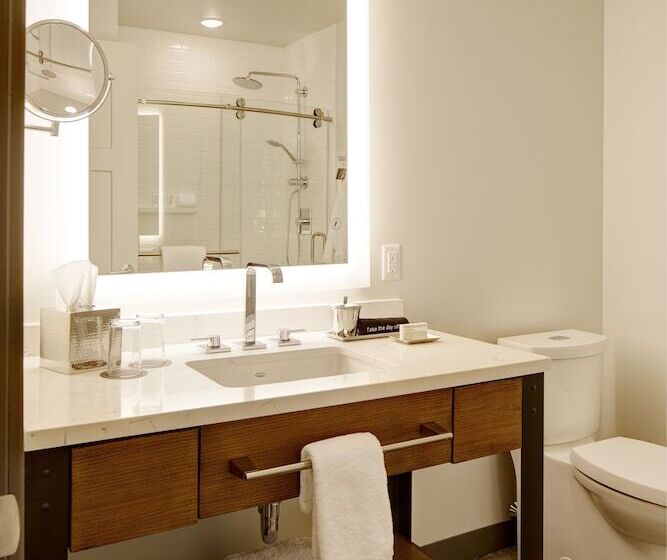 Archer Hotel Seattle/redmond