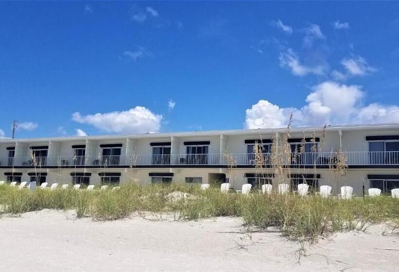 فندق Bali Hai Beachfront Resort And Spa