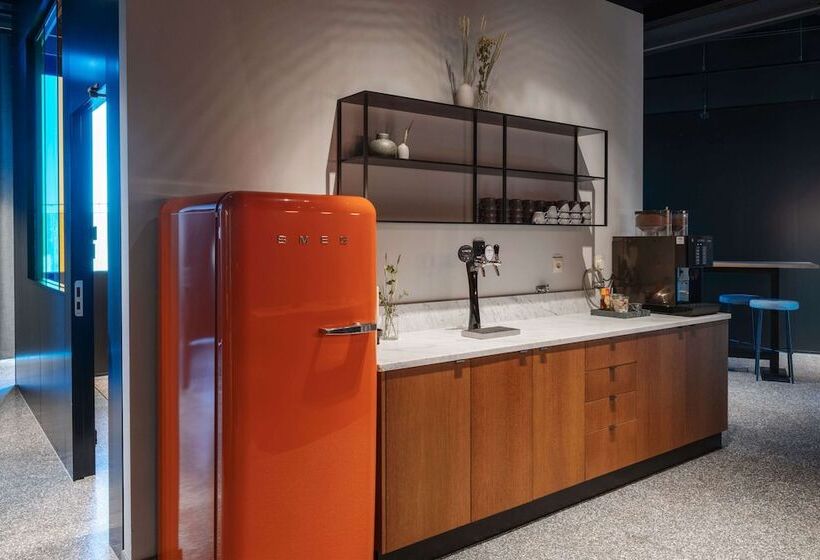 Comfort Hotel Arlanda Airport Terminal