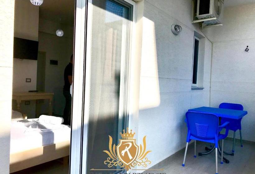 בית מלון כפרי Durmishi Rooms & Apartments & Beach