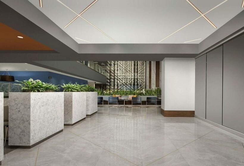 هتل Embassy Suites By Hilton Knoxville Downtown