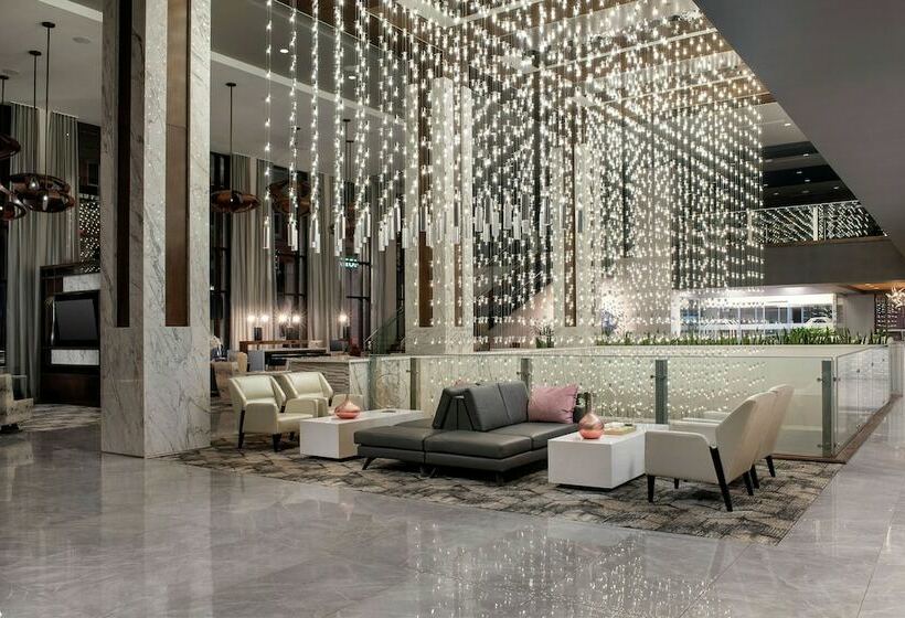 هتل Embassy Suites By Hilton Knoxville Downtown