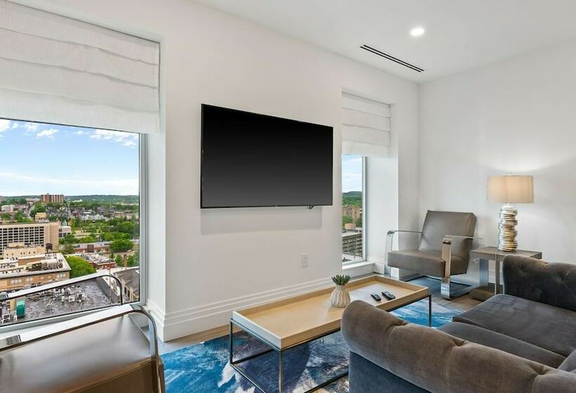 هتل Embassy Suites By Hilton Knoxville Downtown