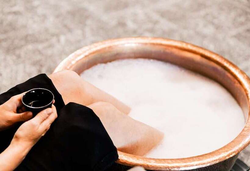 هتل Embassy Suites By Hilton Knoxville Downtown