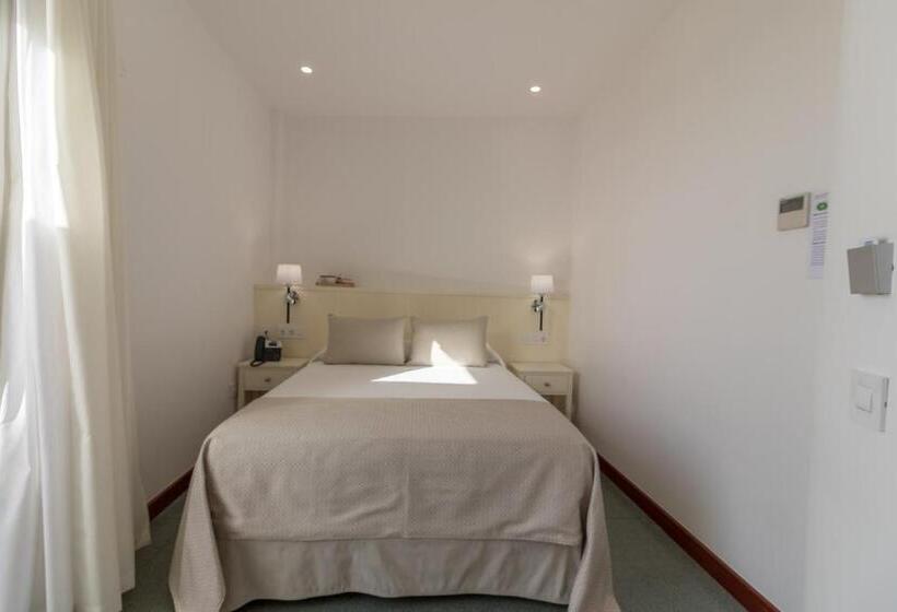 هتل Emblemático Holiday Time