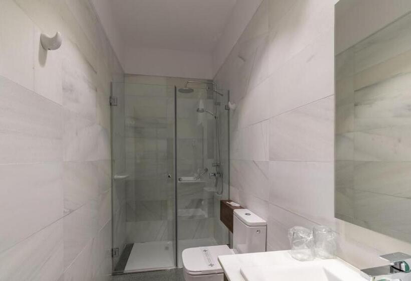 هتل Emblemático Holiday Time