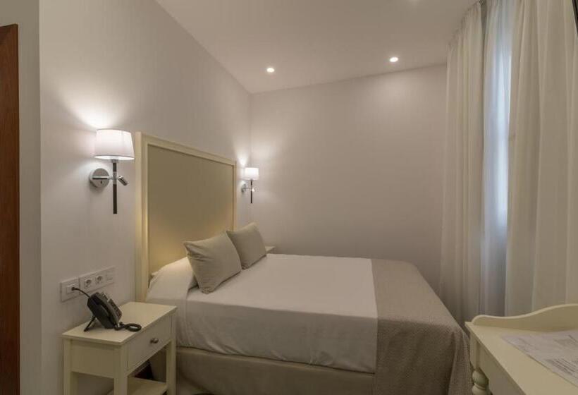 هتل Emblemático Holiday Time