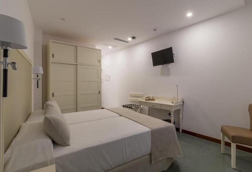 هتل Emblemático Holiday Time