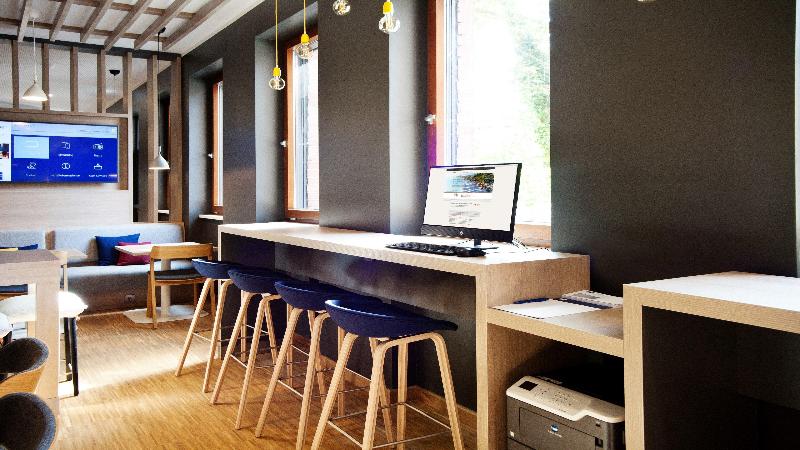 Отель Holiday Inn Express   Saarbrücken, An Ihg