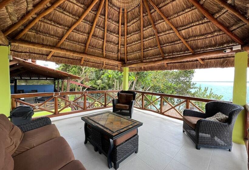 هتل Boutique Las Nubes Bacalar