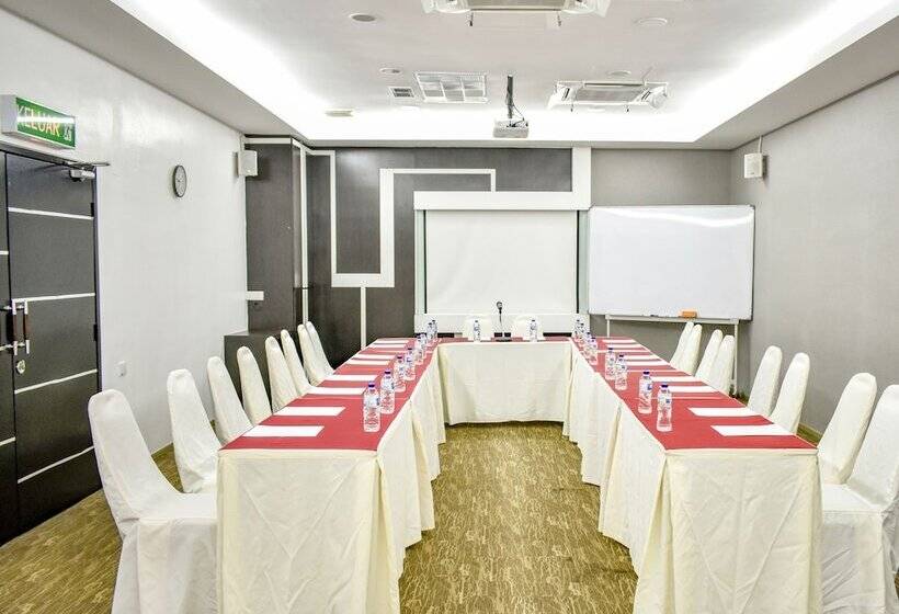 Отель Streetview