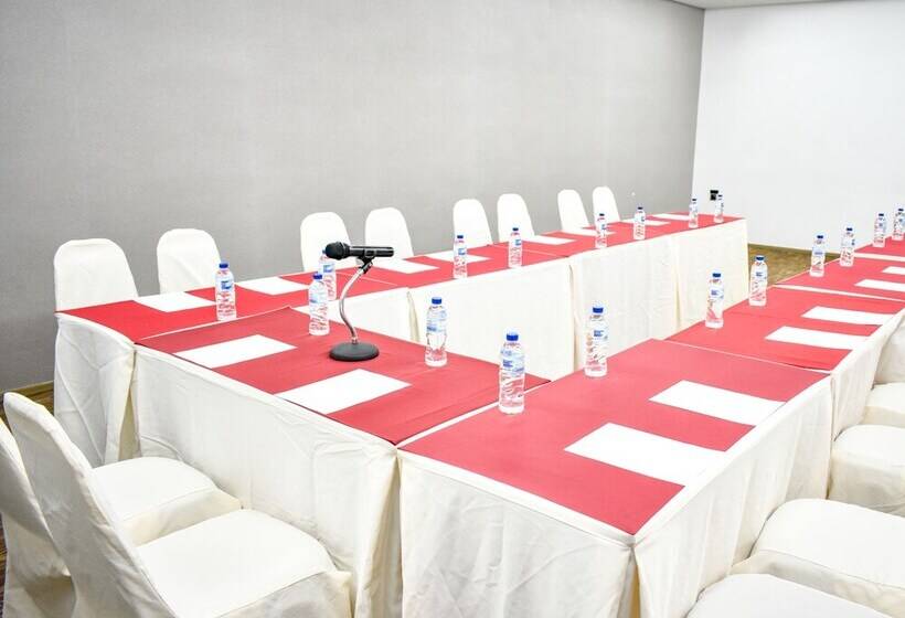 Отель Streetview