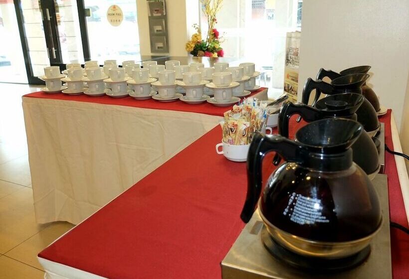 Отель Streetview