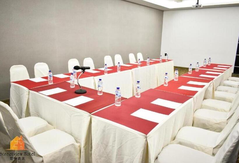 Отель Streetview