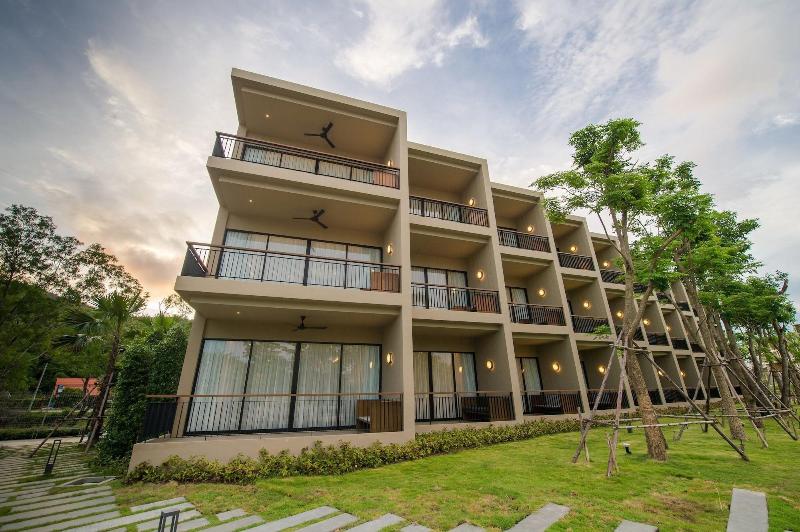 The Gallery Hotel Nai Harn