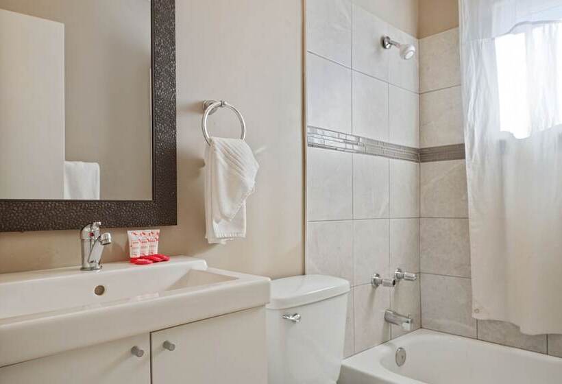 فندق على الطريق Bethel   Fort Macleod, Ab