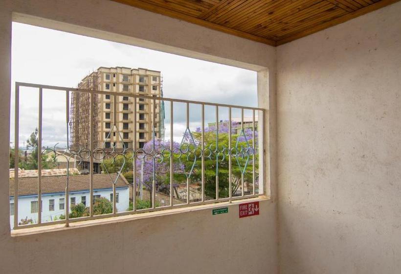 פנסיון Rusam Villa Guest House