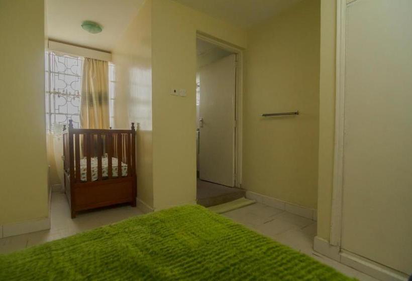 פנסיון Rusam Villa Guest House