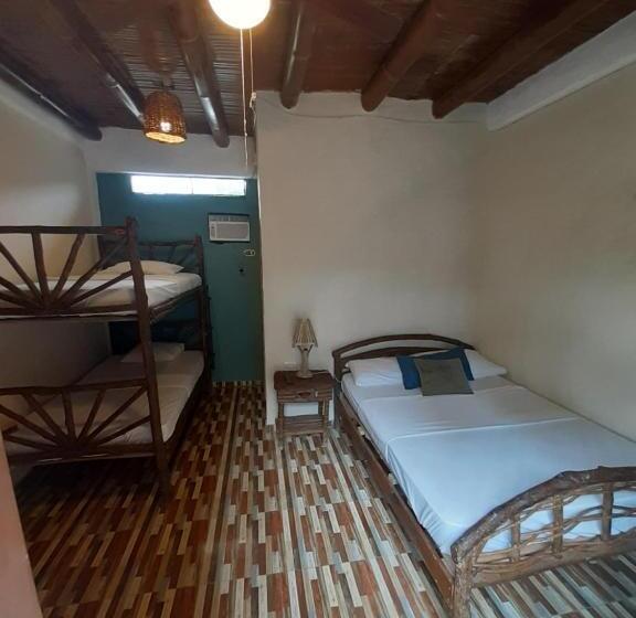 پانسیون Weekendhostal