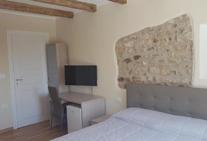 住宿加早餐  Gardaworld