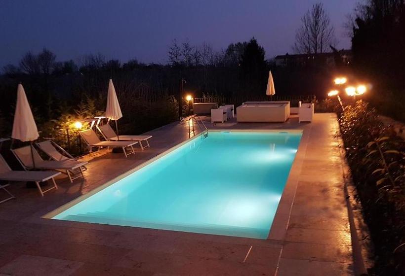 住宿加早餐  Gardaworld